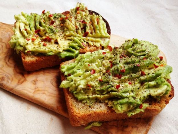 Toast all'avocado