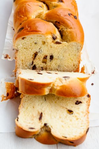 Treccia angelica con gocce di cioccolato e yogurt