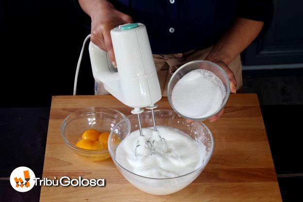 Preparazione del pan di Spagna