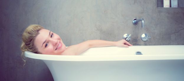 1. Pulizia di base per vasca e doccia