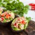 Avocado ripieni di tonno e peperoni