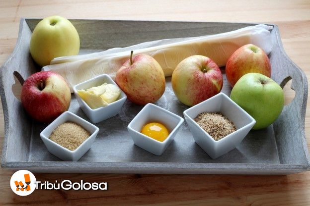 Gli ingredienti per preparare la crostata di mele che ruba il cuore