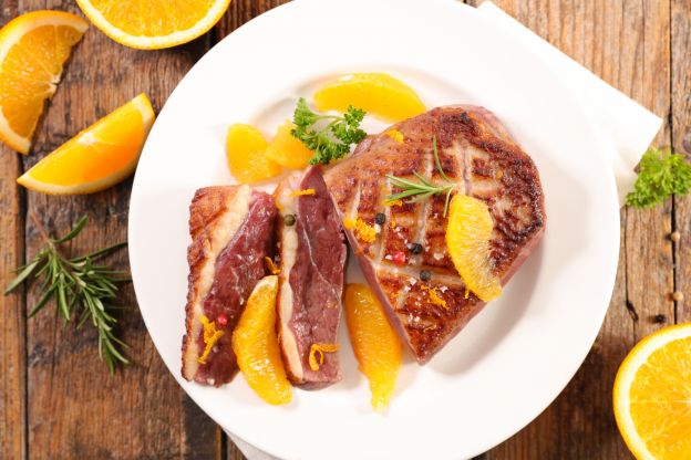 Petti d'anatra in salsa d'arancia