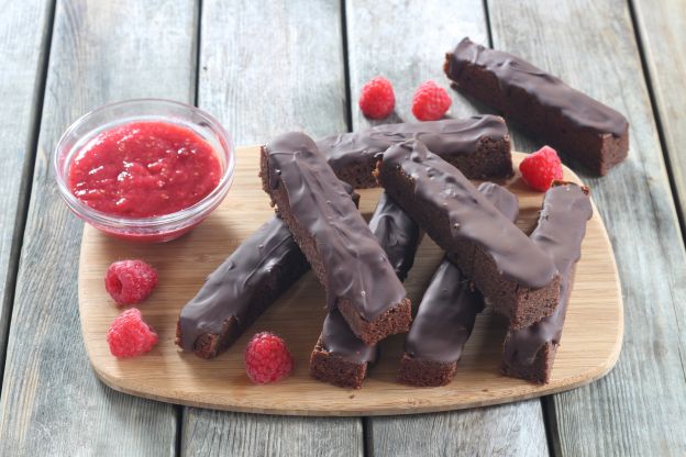 27. Finger Brownie o bastoncini di brownies al cioccolato
