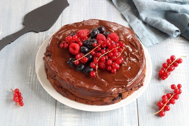 3. Torta al cioccolato, mascarpone e frutti rossi