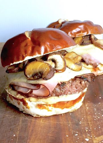 21. Prova il panino Pretzel