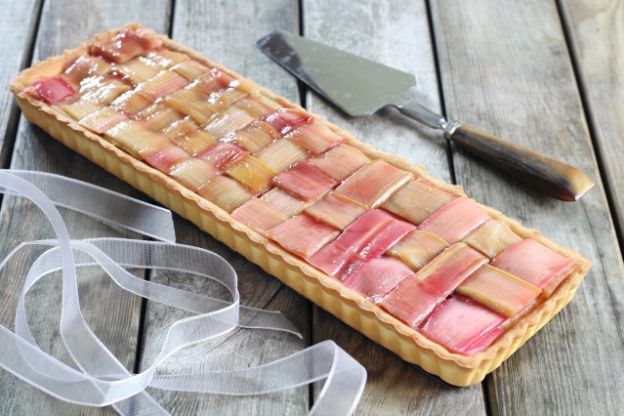 Torta scacchiera al rabarbaro