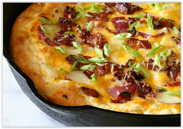81. Pizza con patate e bacon