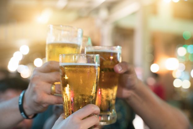 La guida definitiva per cucinare con la birra