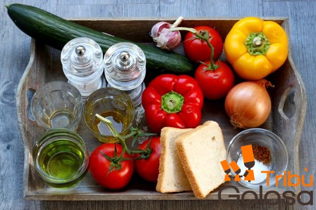 Gli ingredienti per preparare il gazpacho