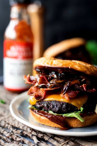 17. Strofina gli hamburger con il caffé