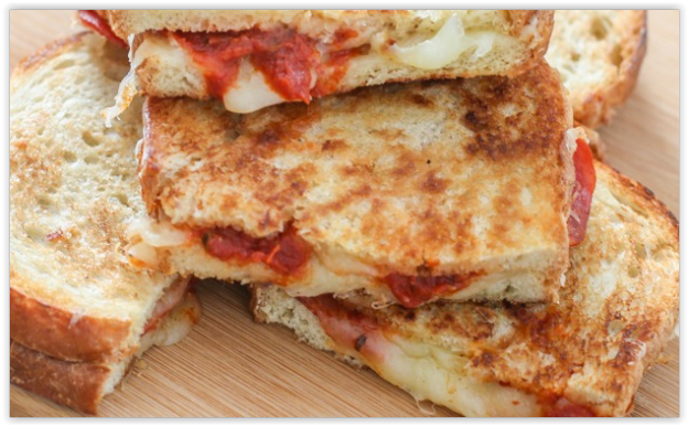 96. Pizza sandwich