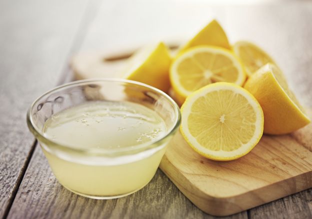 il succo di limone conferisce l'aroma