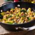 Wok di pollo saltato e verdure