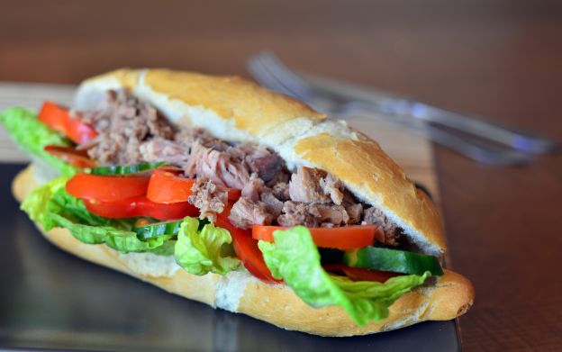Sandwich di tonno