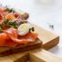 Toast svedesi al salmone