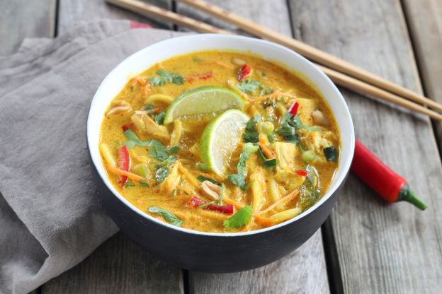 Ramen al curry con pollo