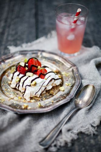 Pavlova alle fragole