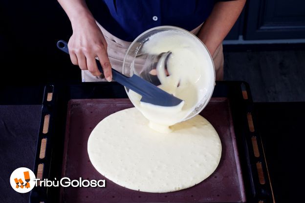 Preparazione del pan di Spagna bianco