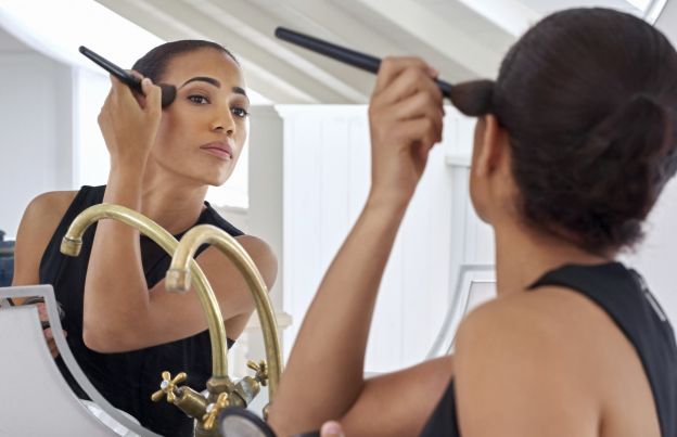 Il Blush fino  agli occhi