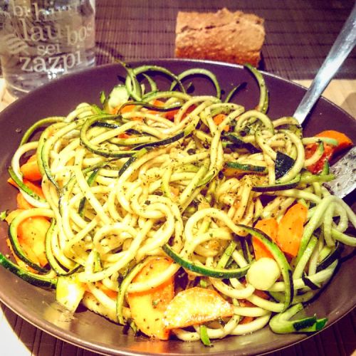 1. Pasta con spaghetti alle zucchine