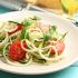 Spaghetti di zucchine al pesto con feta e pomodorini