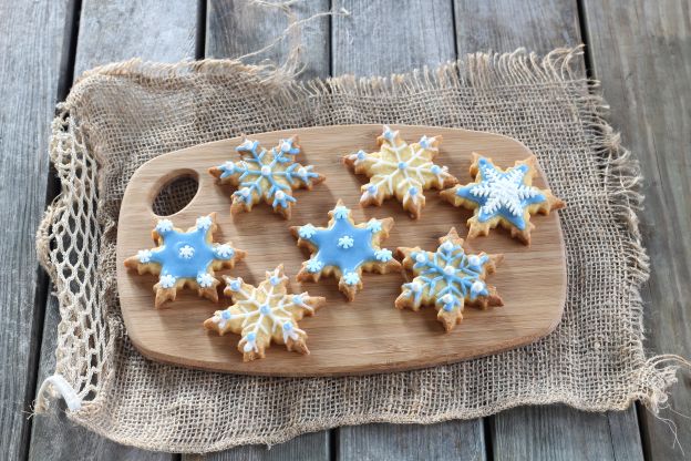 Biscotti a forma di fiocco di neve