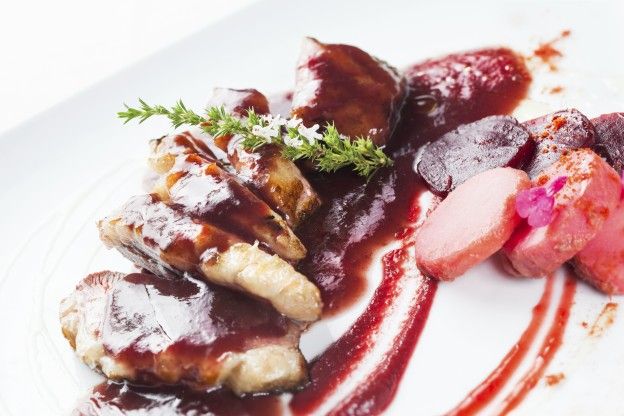 anatra alla salsa di ciliegie