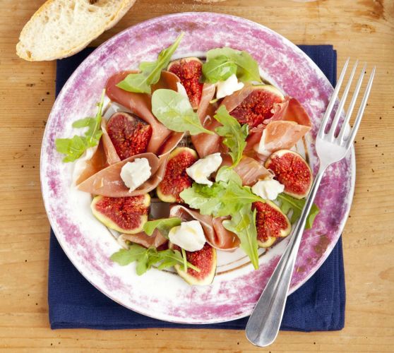 Insalata con speck, fichi e caprino