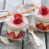 Torta alle fragole e crema nel vasetto
