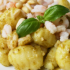 10. Gnocchi al pesto, gamberetti e pinoli