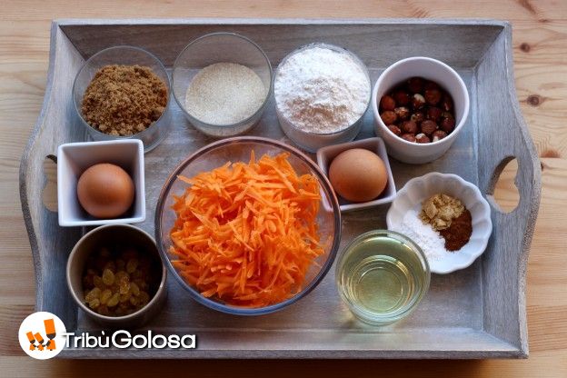 Gli ingredienti per preparare la carrot cake