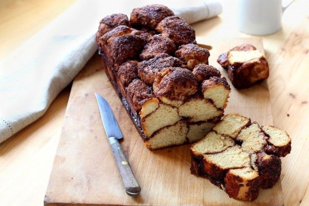 4. Monkey Bread (brioche alla cannella e cioccolato)
