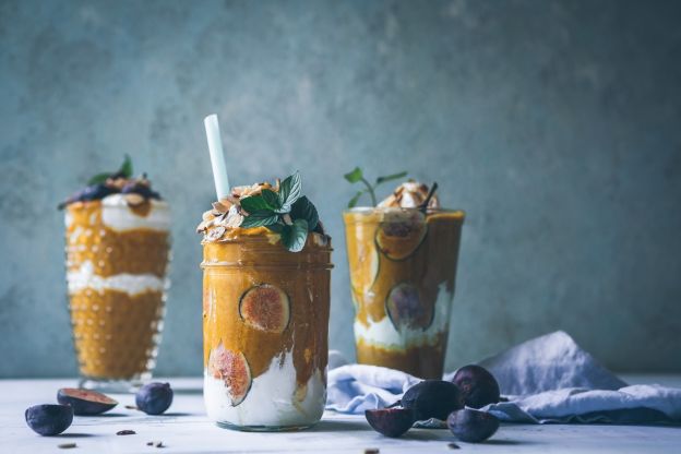Smoothie di zenzero e arancia con curcuma