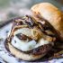 30. Aggiungi il sapore di funghi al tuo hamburger