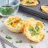 Mini quiches con pancetta, pomodoro e basilico