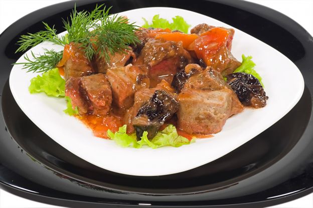 Coniglio alle prugne in Francia