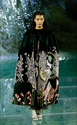 Le guest model: Bella Hadid