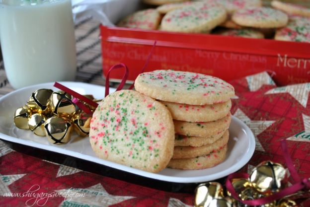 Biscotti ai confettini natalizi