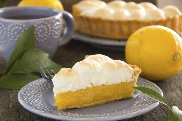 Torta al limone meringata