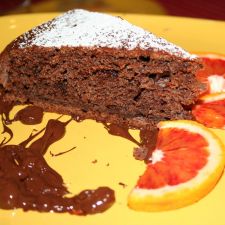 Torta al cioccolato con scorza d'arancia