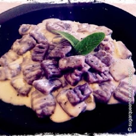 Gnocchi viola con zola