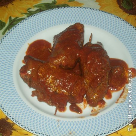 INVOLTINI DI CARNE IN SALSA DI POMODORO