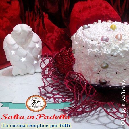 Panettone crema pasticcera farcito con ricotta e arancia candita