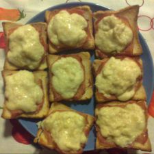 Crostoni con carciofi e besciamella