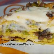 Crepes funghi e porro con fonduta di taleggio