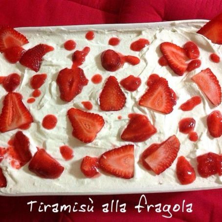TIRAMISù ALLA FRAGOLA