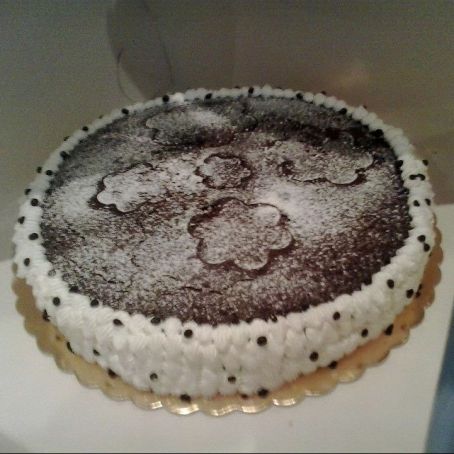 TORTA AL CIOCCOLATO CON CREMA AL LATTE