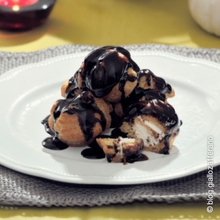 Profiteroles al cioccolato