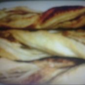 TRECCINE ALLA PASTA D'ACCIUGHE